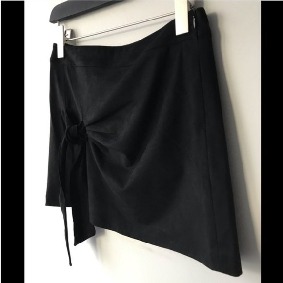 Zara TRF Black Suede Skirt NWT -M- - Picture 3 of 4